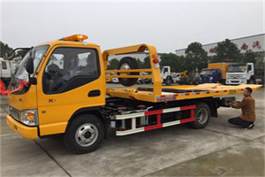 保康哪里有拖车服务